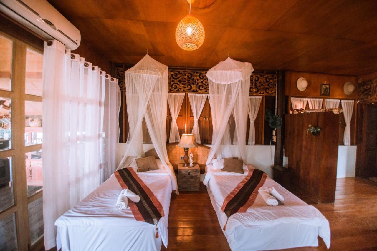 The Antique Riverside Resort Ban Pong  Luaran gambar