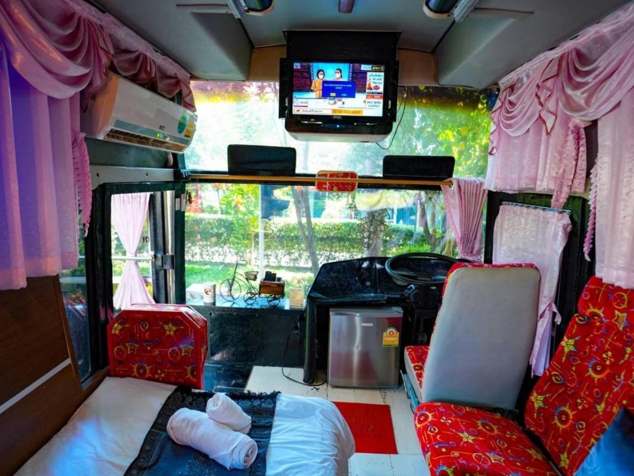 The Antique Riverside Resort Ban Pong  Luaran gambar