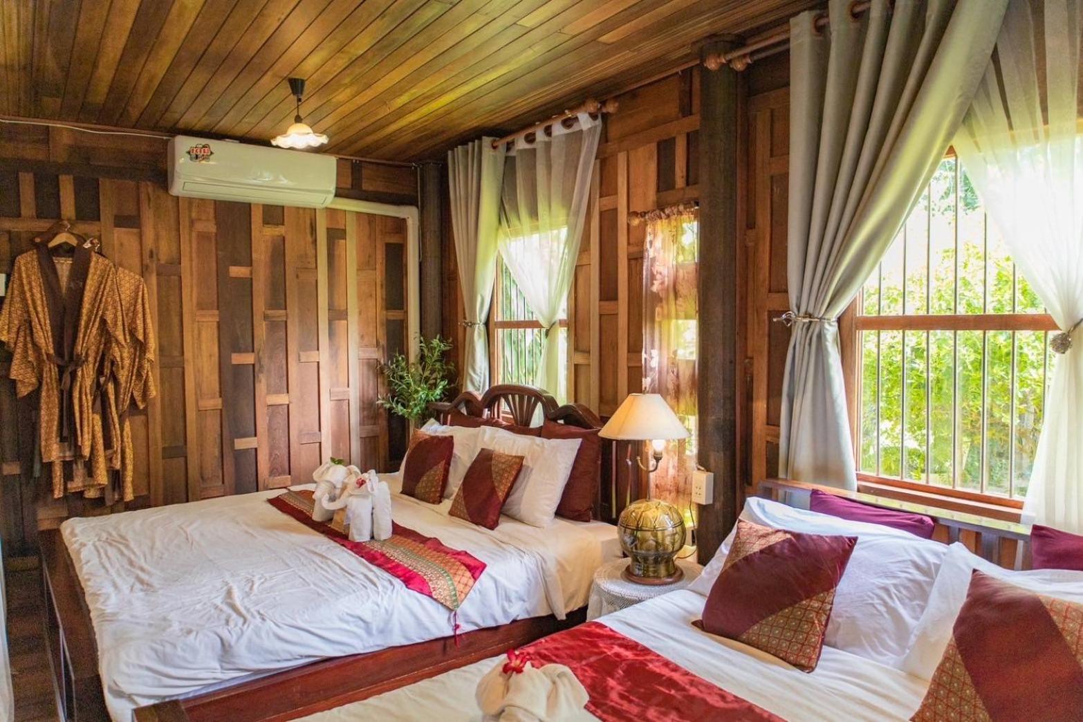 The Antique Riverside Resort Ban Pong  Luaran gambar