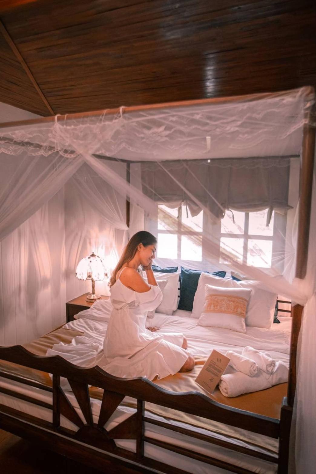 The Antique Riverside Resort Ban Pong  Luaran gambar
