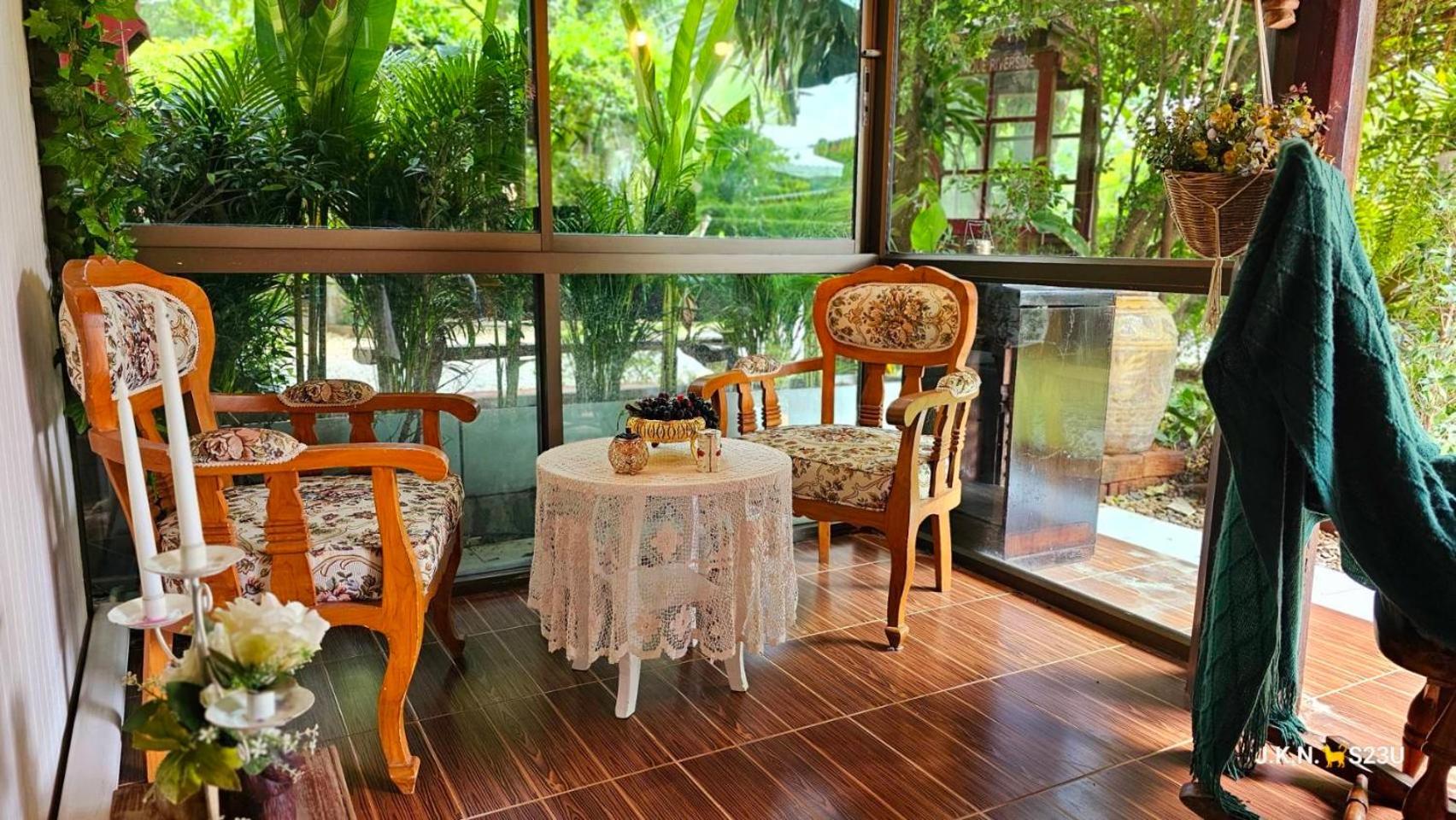 The Antique Riverside Resort Ban Pong  Luaran gambar