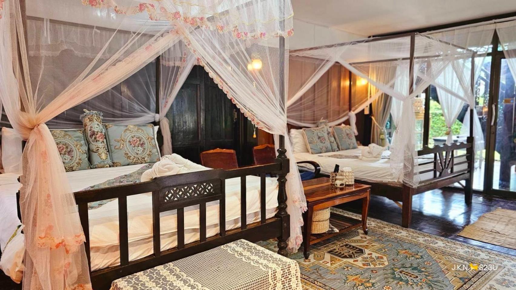 The Antique Riverside Resort Ban Pong  Luaran gambar